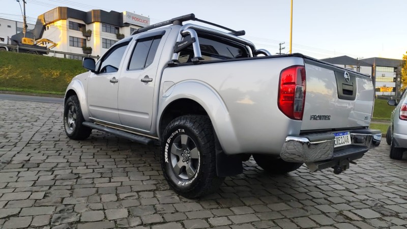 FRONTIER 2.5 SE ATTACK 4X4 CD TURBO ELETRONIC DIESEL 4P MANUAL - 2013 - FARROUPILHA