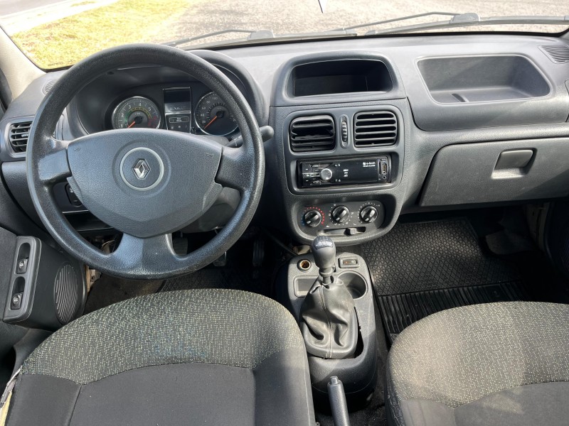 CLIO 1.0 EXPRESSION 16V FLEX 4P MANUAL - 2014 - FARROUPILHA