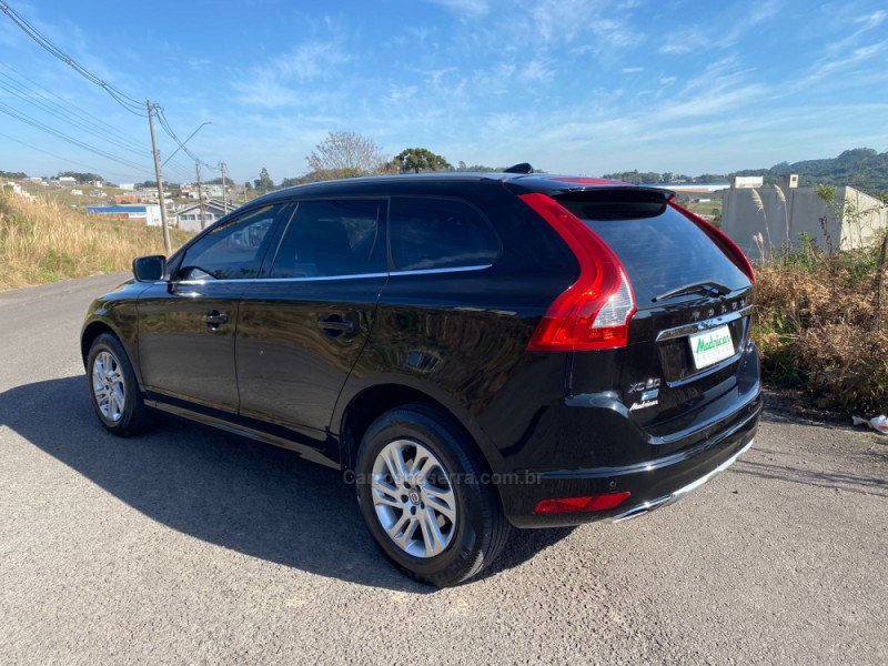 XC60 2.0 T5 KINETIC GASOLINA 4P AUTOMÁTICO - 2016 - FLORES DA CUNHA