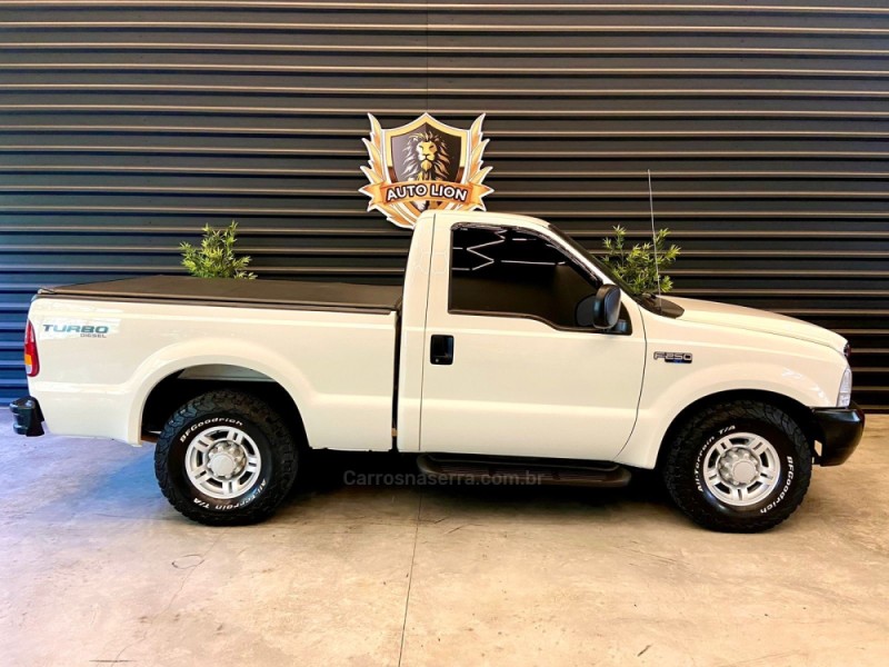 F-250 4.2 XL 4X2 CS TURBO INTERCOOLER DIESEL 2P MANUAL - 2002 - CAXIAS DO SUL