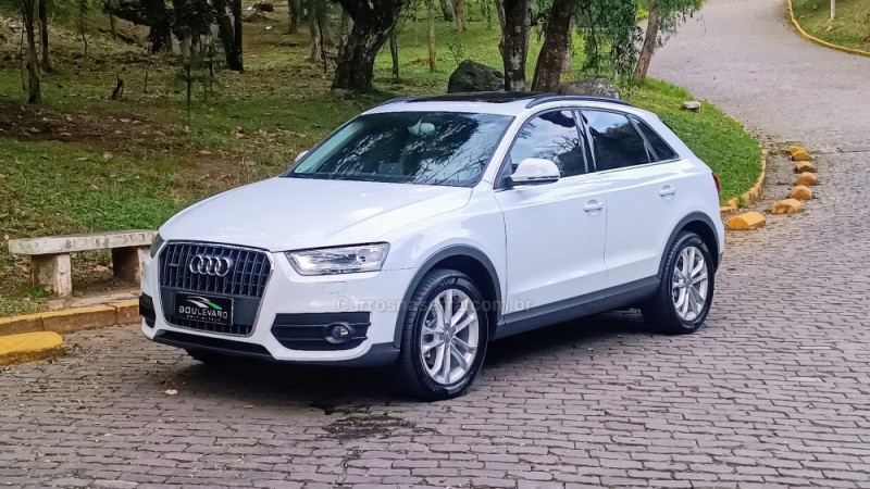 Q3 2.0 TFSI AMBIENTE QUATTRO 4P GASOLINA S TRONIC - 2015 - CAXIAS DO SUL