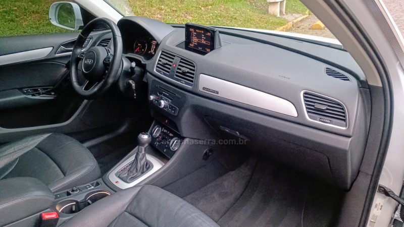 Q3 2.0 TFSI AMBIENTE QUATTRO 4P GASOLINA S TRONIC - 2015 - CAXIAS DO SUL