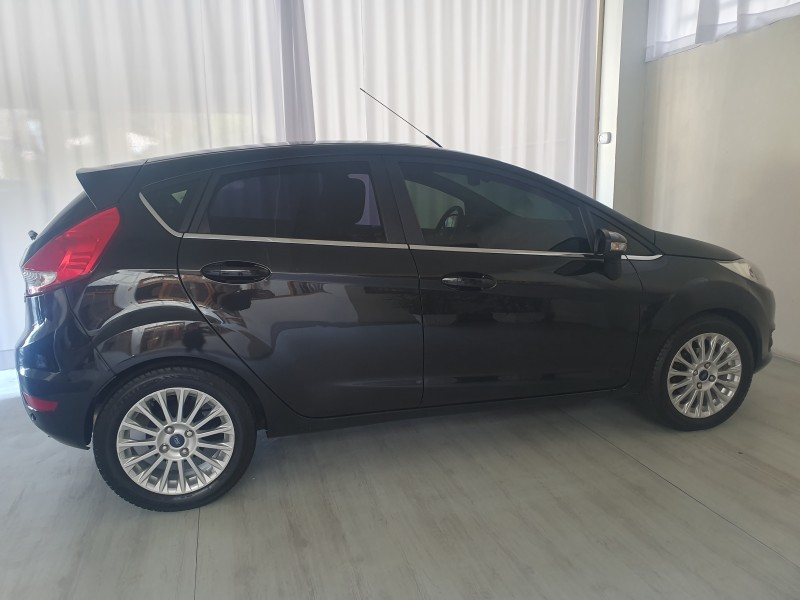 FIESTA 1.6 TITANIUM HATCH 16V FLEX 4P MANUAL - 2016 - BENTO GONçALVES