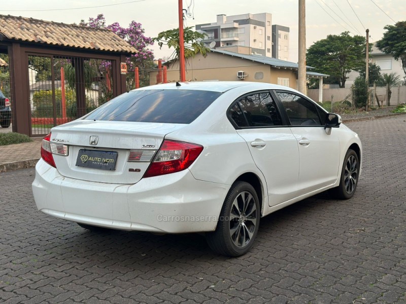 CIVIC 1.8 LXS 16V GASOLINA 4P AUTOMÁTICO - 2014 - IVOTI