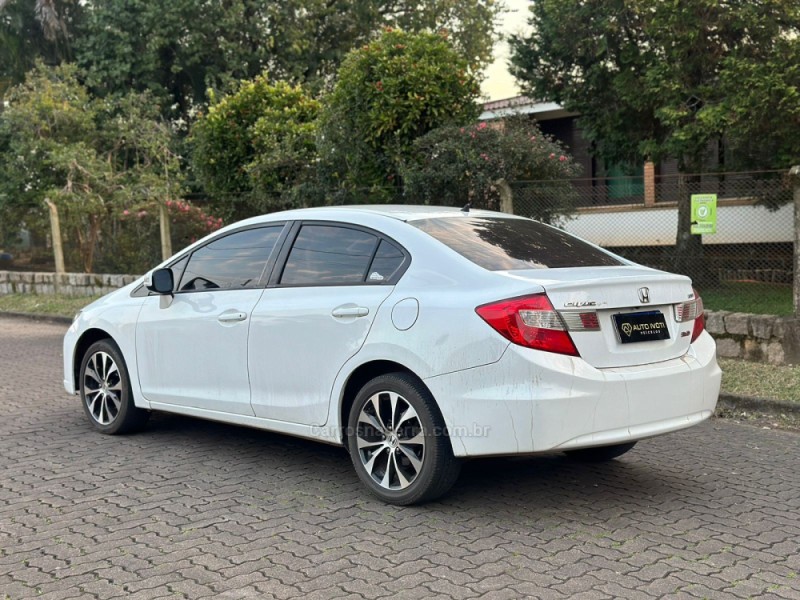 CIVIC 1.8 LXS 16V GASOLINA 4P AUTOMÁTICO - 2014 - IVOTI