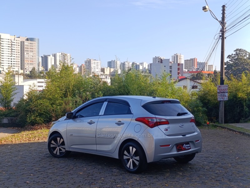 HB20 1.6 COMFORT PLUS 16V FLEX 4P MANUAL - 2013 - CAXIAS DO SUL