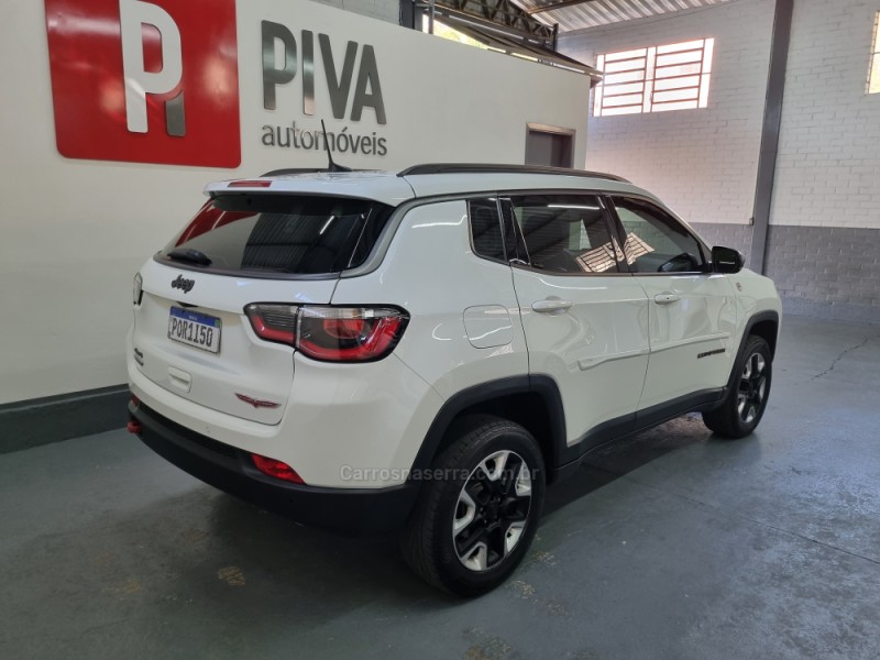 COMPASS 2.0 16V DIESEL TRAILHAWK 4X4 AUTOMÁTICO - 2017 - GARIBALDI