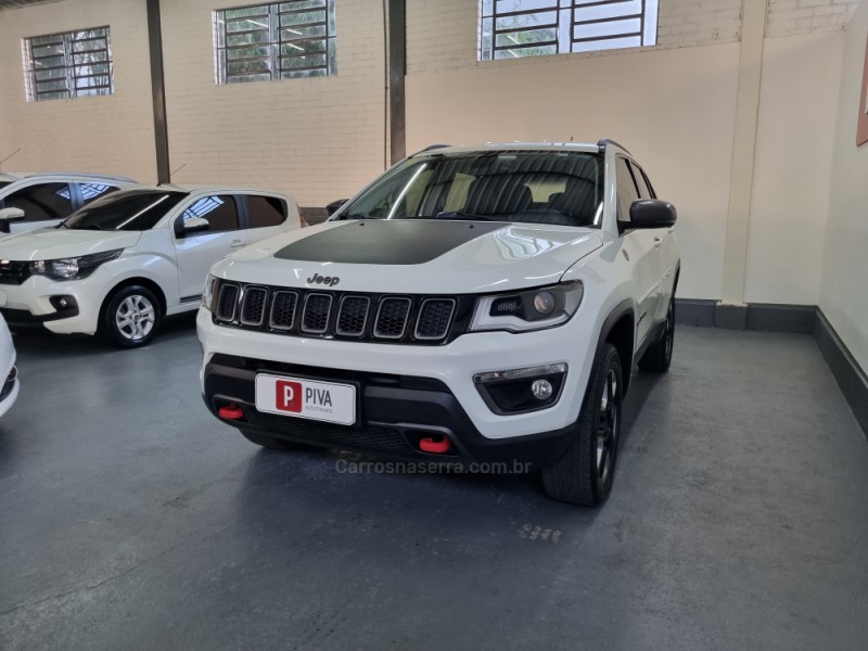 COMPASS 2.0 16V DIESEL TRAILHAWK 4X4 AUTOMÁTICO - 2017 - GARIBALDI