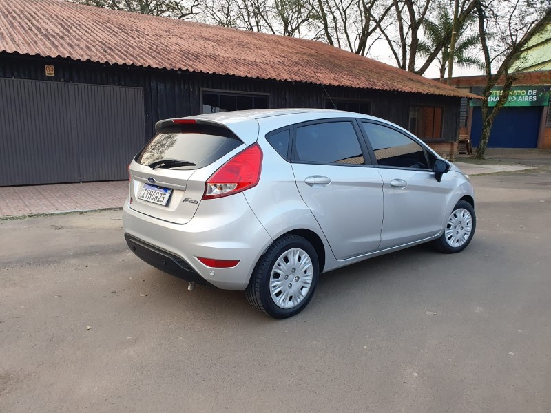 FIESTA 1.6 SE HATCH 16V FLEX 4P MANUAL - 2018 - VENâNCIO AIRES