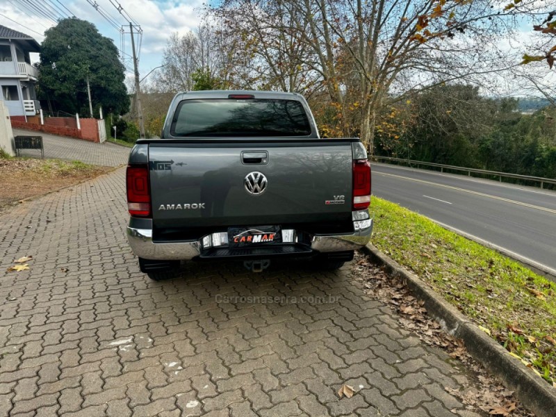 AMAROK 3.0 V6 TDI HIGHLINE CD DIESEL 4MOTION AUTOMÁTICO - 2019 - DOIS IRMãOS