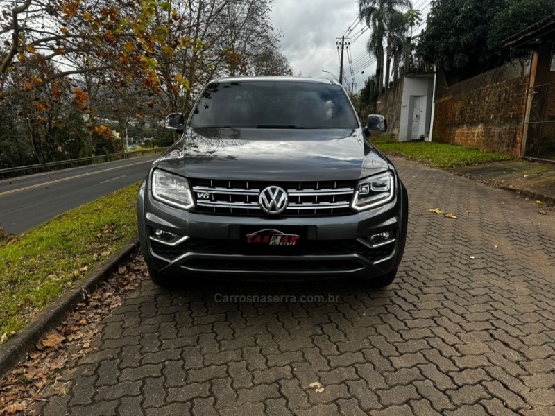 AMAROK 3.0 V6 TDI HIGHLINE CD DIESEL 4MOTION AUTOMÁTICO - 2019 - DOIS IRMãOS