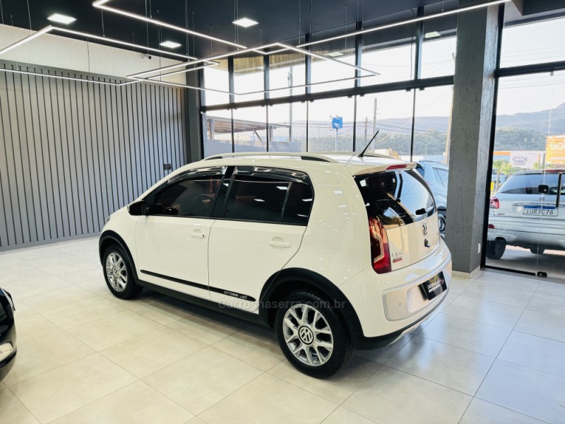 UP 1.0 CROSS I MOTION T.FLEX 12V 4P AUTOMÁTICO - 2016 - DOIS IRMãOS