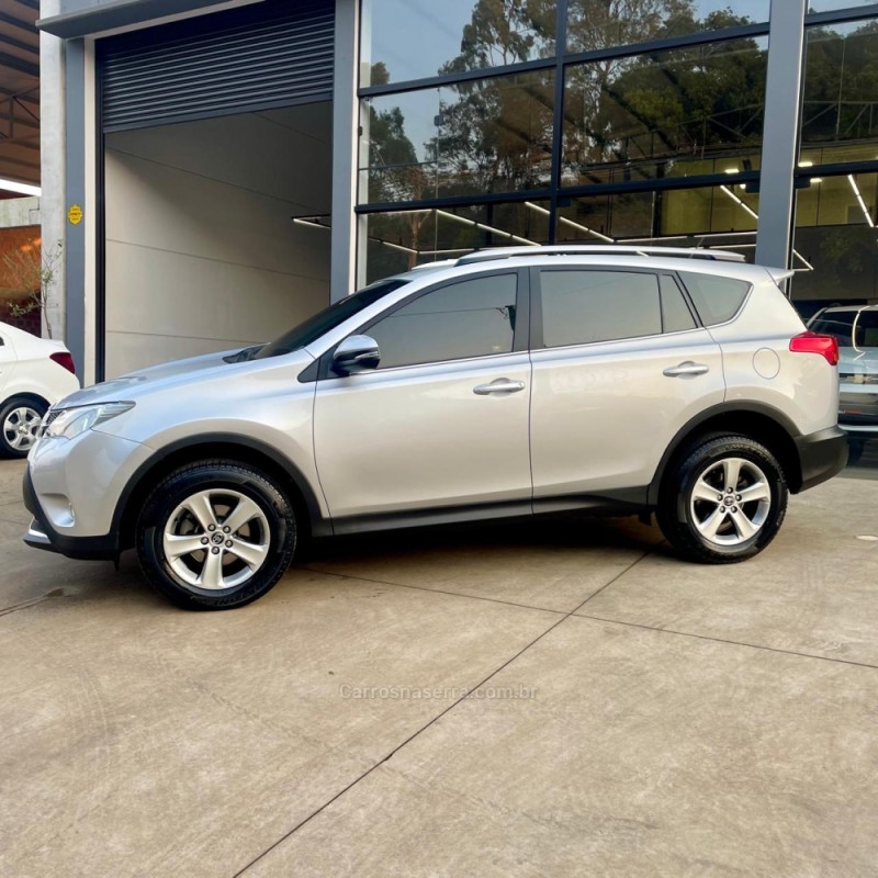 RAV4 2.0 4X2 16V GASOLINA 4P AUTOMÁTICO - 2015 - LAJEADO