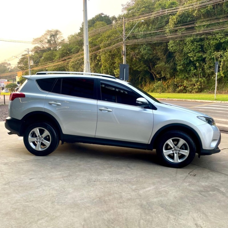 RAV4 2.0 4X2 16V GASOLINA 4P AUTOMÁTICO - 2015 - LAJEADO