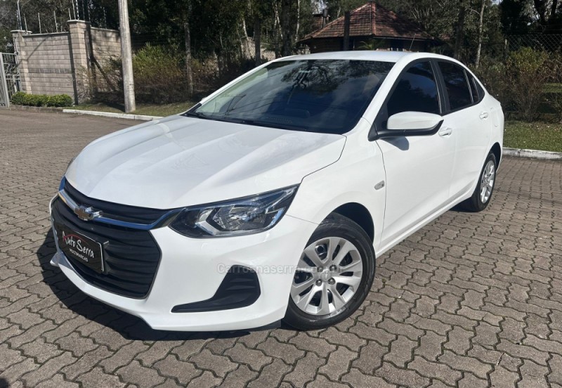 ONIX 1.0 SEDAN PLUS LT 12V FLEX 4P MANUAL - 2022 - CANELA