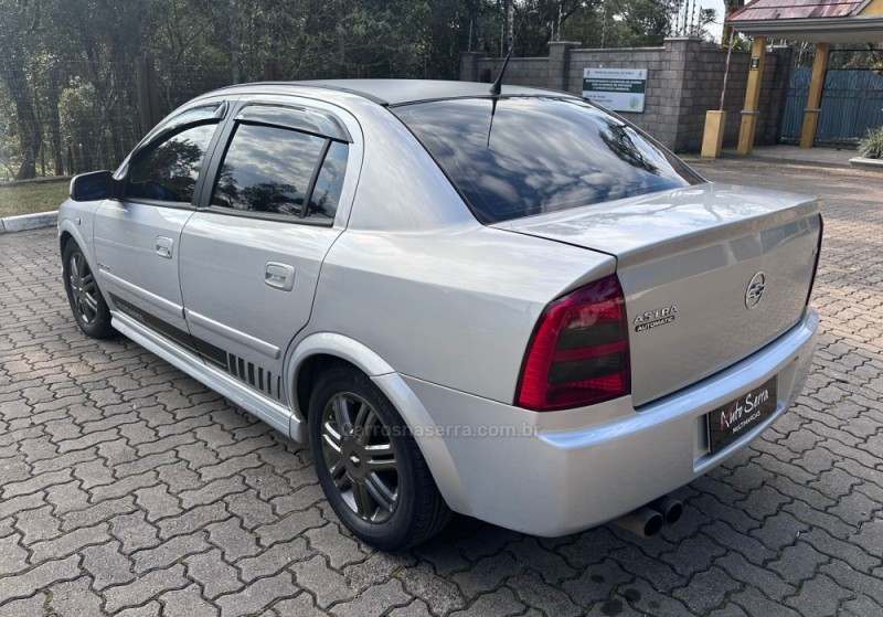 ASTRA 2.0 MPFI ELEGANCE SEDAN 8V FLEX 4P AUTOMÁTICO - 2005 - CANELA