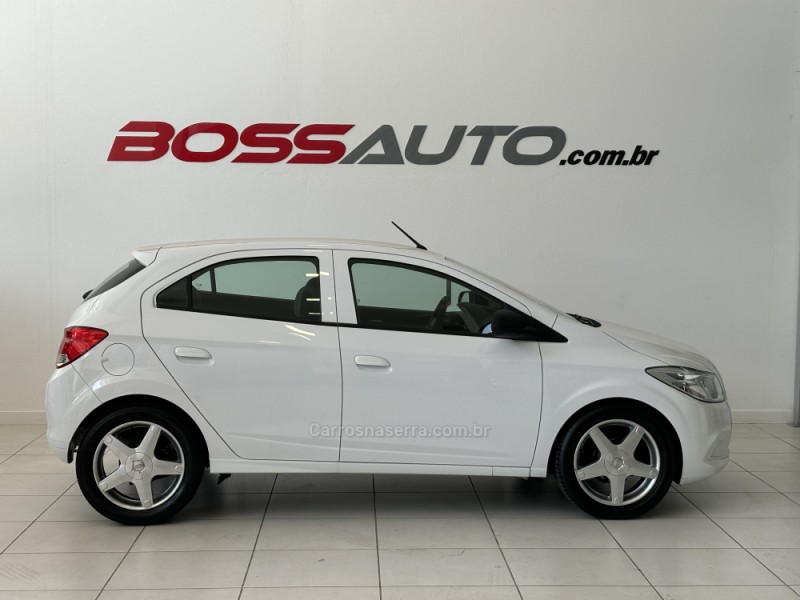 ONIX 1.0 MPFI LT 8V FLEX 4P MANUAL - 2015 - CAXIAS DO SUL