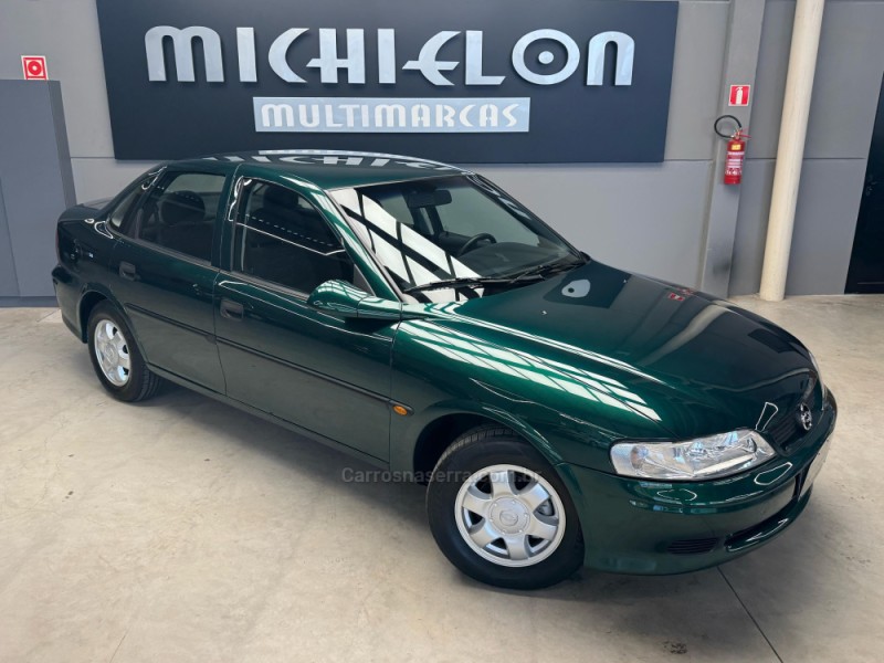 VECTRA 2.2 MPFI GL 8V GASOLINA 4P MANUAL - 2000 - CAXIAS DO SUL