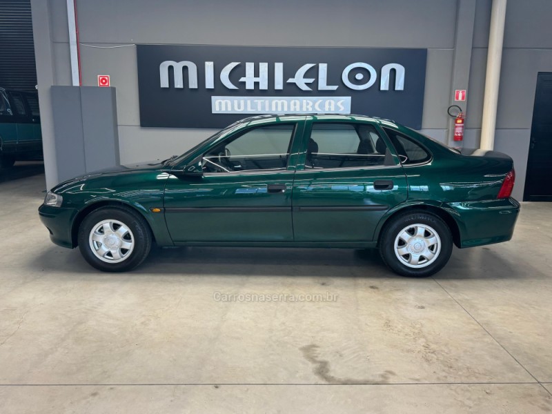 VECTRA 2.2 MPFI GL 8V GASOLINA 4P MANUAL - 2000 - CAXIAS DO SUL