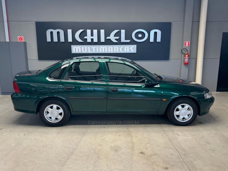 VECTRA 2.2 MPFI GL 8V GASOLINA 4P MANUAL - 2000 - CAXIAS DO SUL
