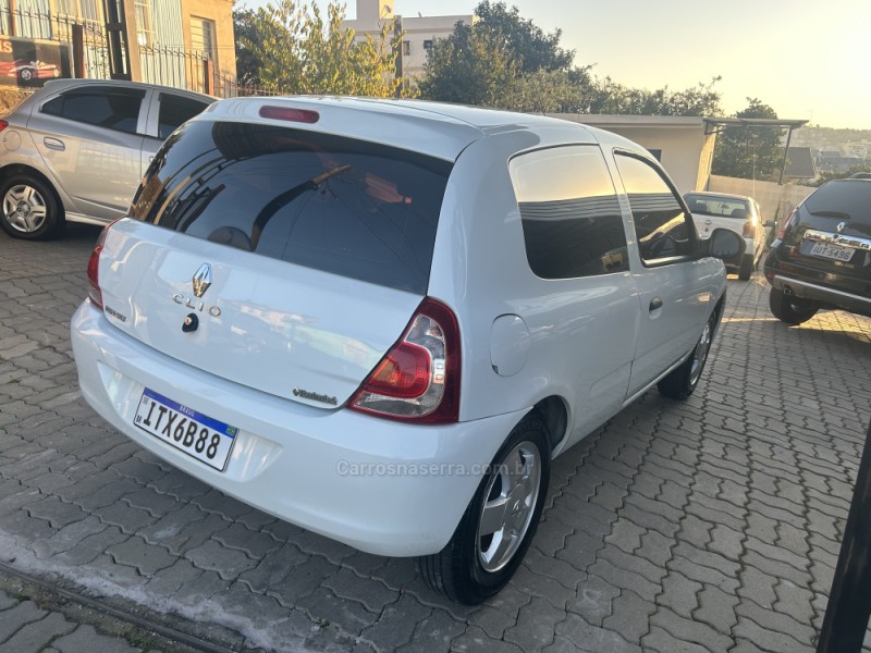 CLIO 1.0 AUTHENTIQUE 16V FLEX 2P MANUAL - 2013 - CAXIAS DO SUL