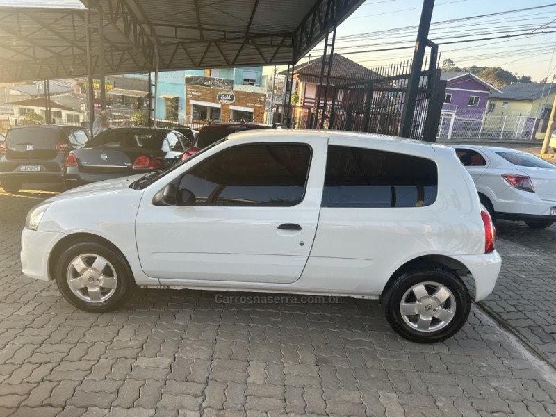 CLIO 1.0 AUTHENTIQUE 16V FLEX 2P MANUAL - 2013 - CAXIAS DO SUL