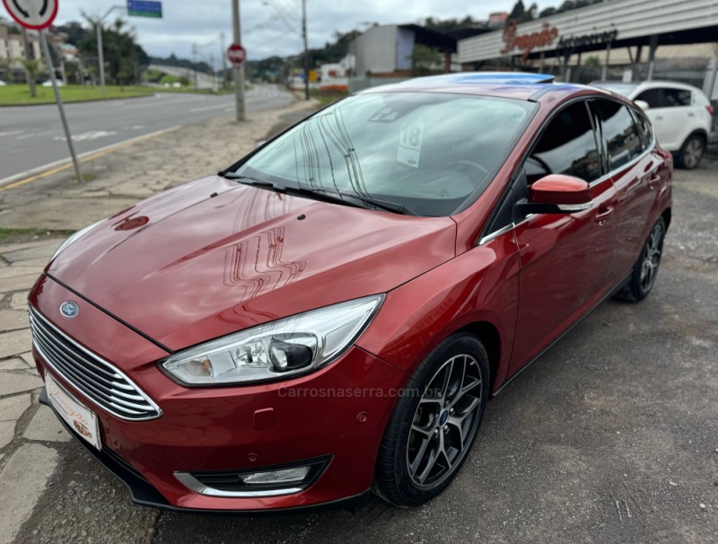 focus 2.0 titanium plus hatch 16v flex 4p auto 2018 caxias do sul