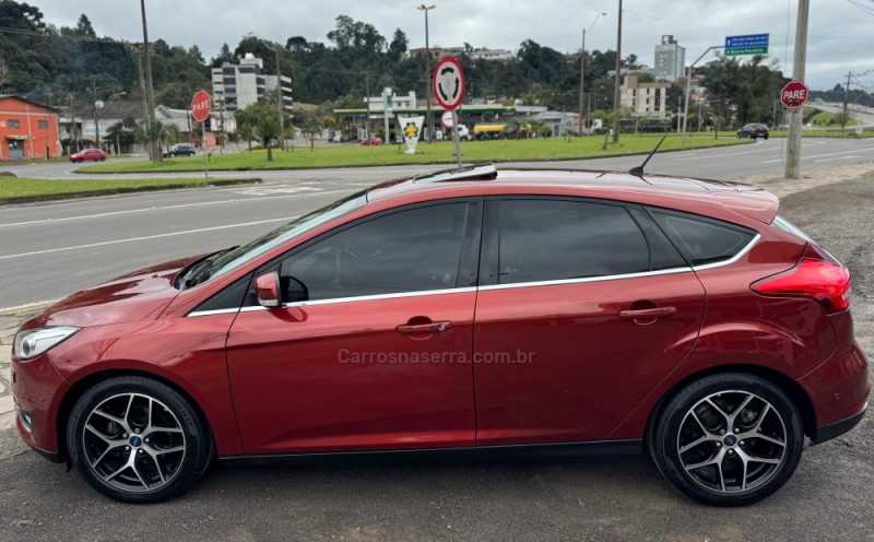 FOCUS 2.0 TITANIUM PLUS HATCH 16V FLEX 4P AUTO - 2018 - CAXIAS DO SUL