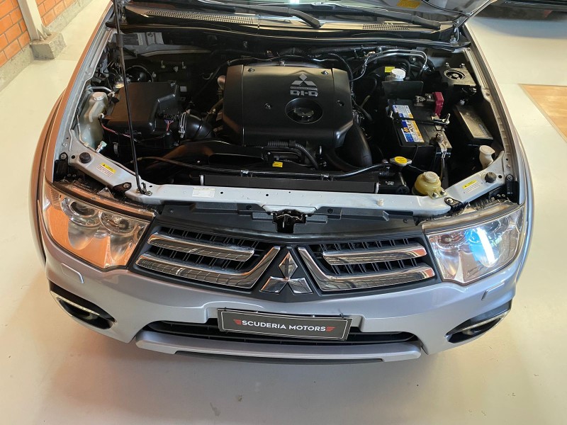 PAJERO DAKAR 3.2 HPE S 4X4 7 LUGARES 16V TURBO INTERCOOLER DIESEL 4P AUTOMÁTICO - 2018 - BENTO GONçALVES