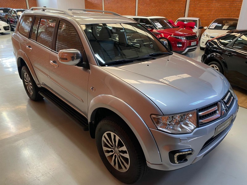 PAJERO DAKAR 3.2 HPE S 4X4 7 LUGARES 16V TURBO INTERCOOLER DIESEL 4P AUTOMÁTICO - 2018 - BENTO GONçALVES