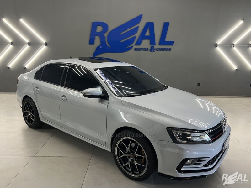 JETTA 1.4 16V TSI COMFORTLINE GASOLINA 4P TIPTRONIC - 2017 - SAPIRANGA