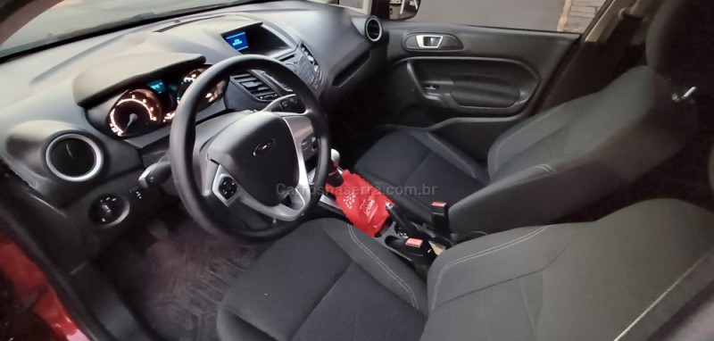 FIESTA 1.6 SE SEDAN 16V FLEX 4P MANUAL - 2015 - FARROUPILHA