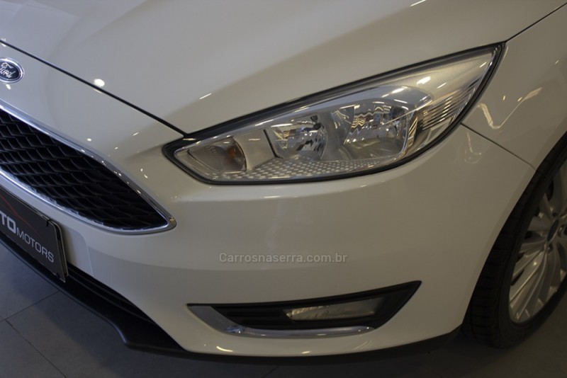 FOCUS 2.0 SE 16V FLEX 4P AUTOMÁTICO - 2016 - BENTO GONçALVES