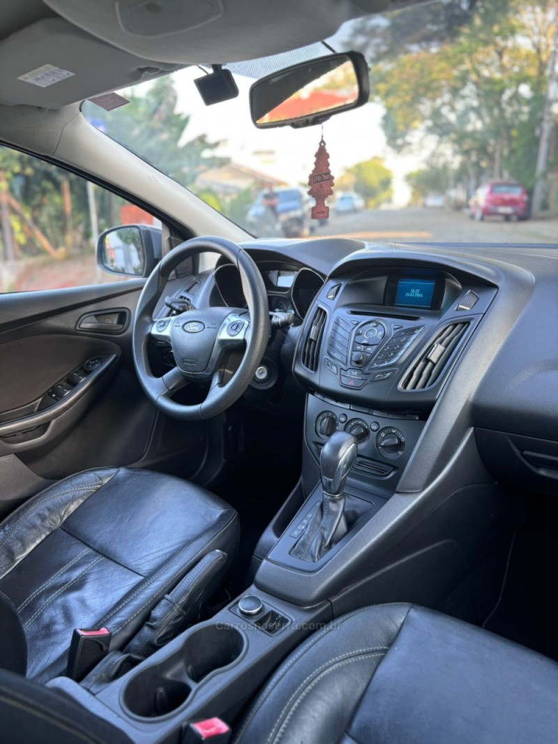 FOCUS 2.0 SE 16V FLEX 4P AUTOMÁTICO - 2015 - LAJEADO