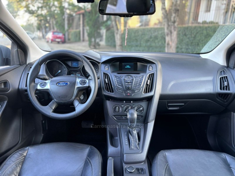 FOCUS 2.0 SE 16V FLEX 4P AUTOMÁTICO - 2015 - LAJEADO