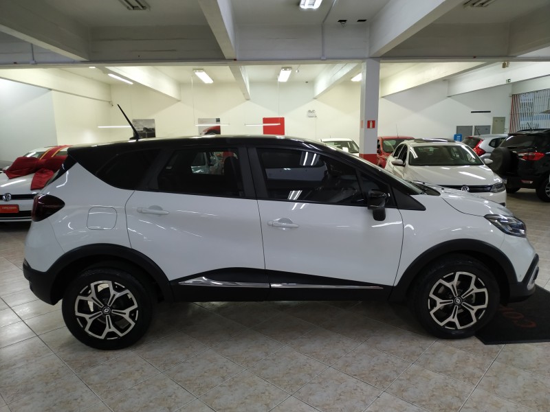 CAPTUR 1.3 ICONIC 16V TURBO FLEX 4P AUTOMÁTICO - 2022 - CAXIAS DO SUL