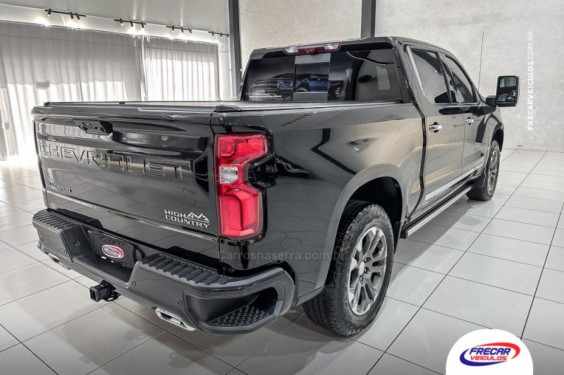 SILVERADO 5.3 1500 HIGH 4X4 COUNTRY GASOLINA 4X4 AUTOMÁTICO - 2024 - SARANDI