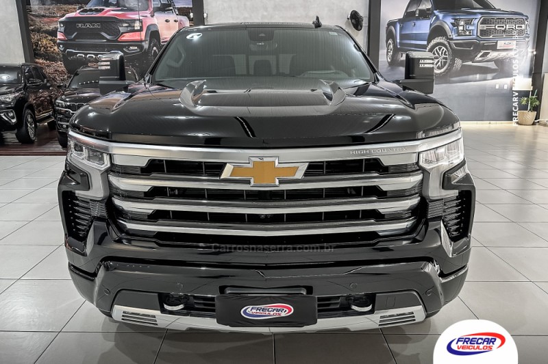 SILVERADO 5.3 1500 HIGH 4X4 COUNTRY GASOLINA 4X4 AUTOMÁTICO - 2024 - SARANDI