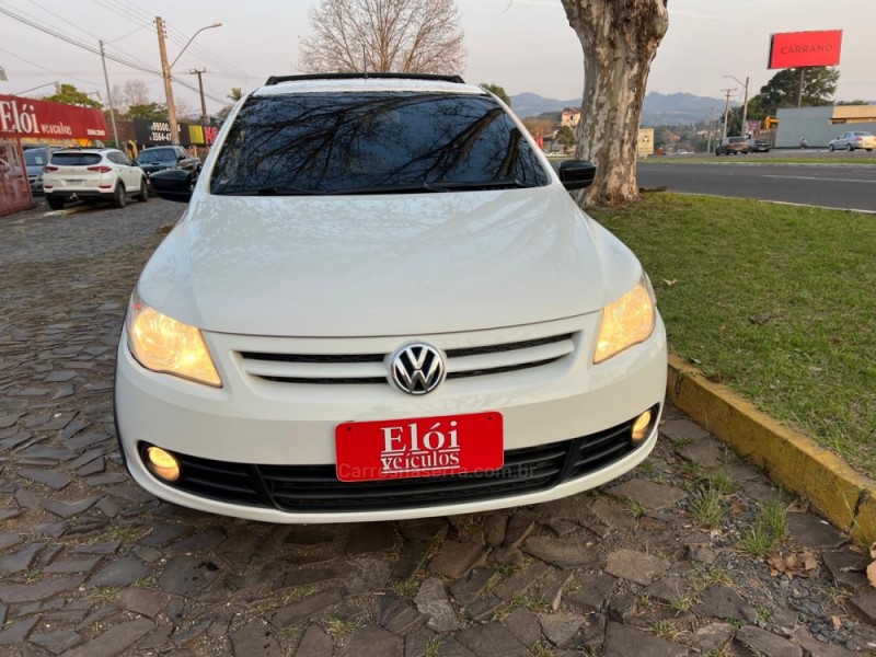 SAVEIRO 1.6 MI CS 8V FLEX 2P MANUAL G.V - 2011 - DOIS IRMãOS