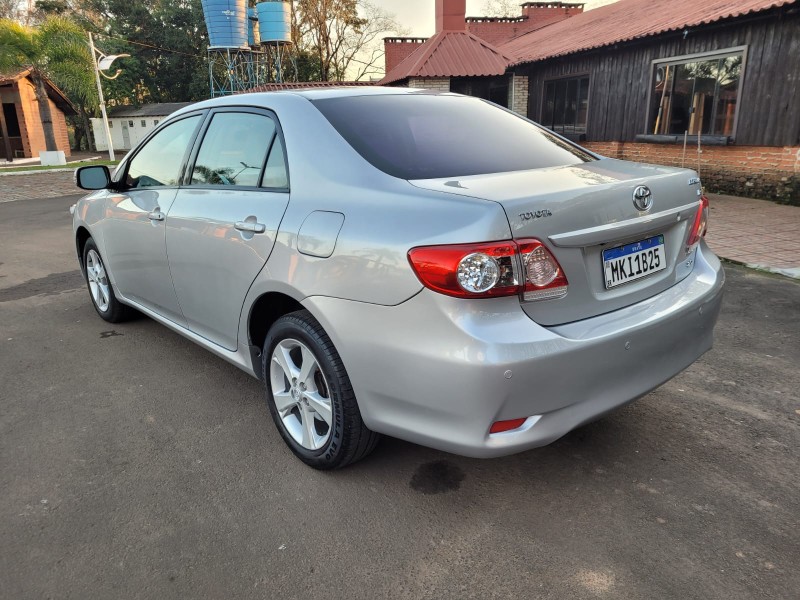 COROLLA 2.0 XEI 16V FLEX 4P AUTOMÁTICO - 2014 - VENâNCIO AIRES