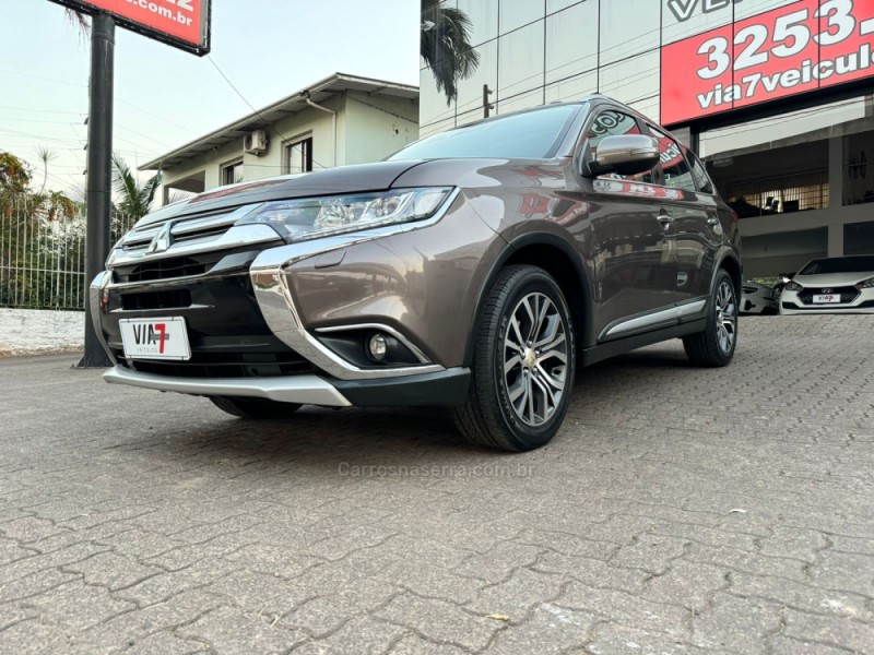 OUTLANDER 3.0 GT 4X4 V6 24V GASOLINA 4P AUTOMÁTICO - 2018 - NOVO HAMBURGO