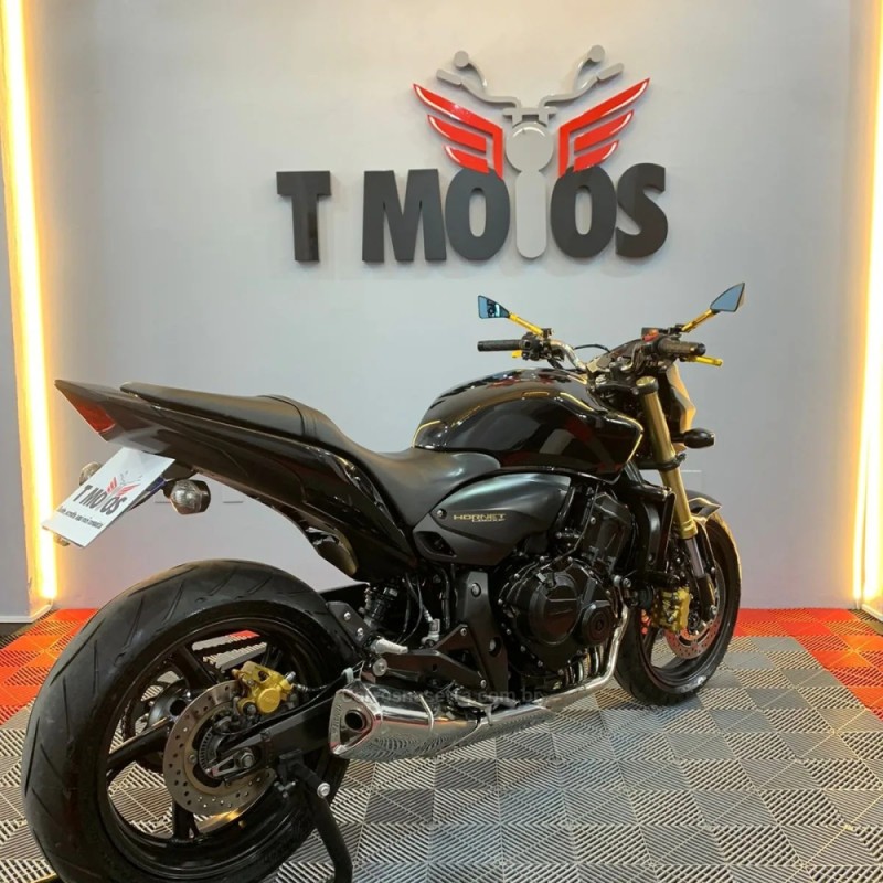 CB 600F HORNET - 2013 - PORTãO