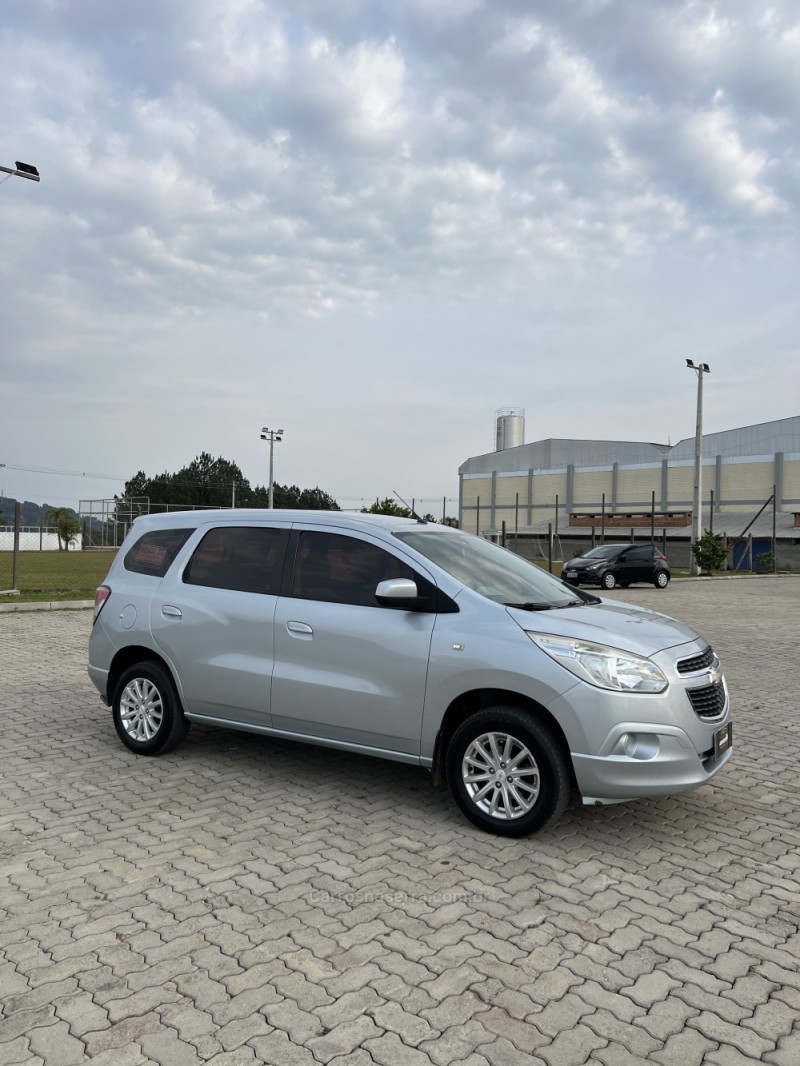 SPIN 1.8 LT 8V FLEX 4P AUTOMÁTICO - 2013 - ANTôNIO PRADO