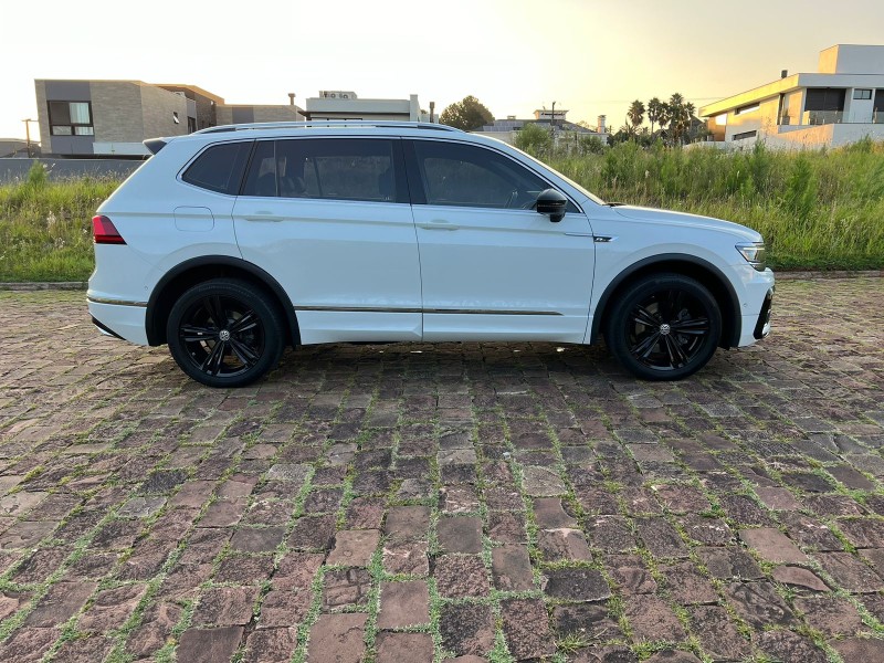 TIGUAN 2.0 ALLSPACE R-LINE 350 TSI 4X4 GASOLINA 4P - 2019 - LAJEADO