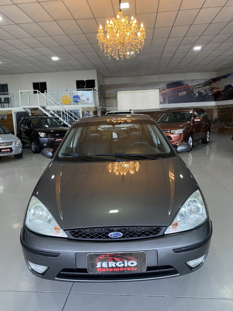 FOCUS 2.0 GHIA SEDAN 16V GASOLINA 4P AUTOMÁTICO - 2008 - PAROBé