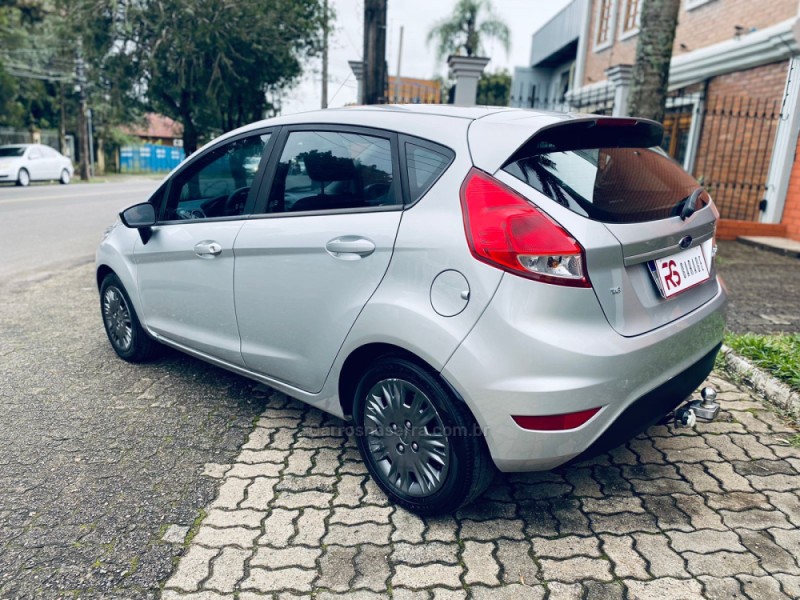 FIESTA 1.6 SE HATCH 16V FLEX 4P MANUAL - 2017 - NOVO HAMBURGO