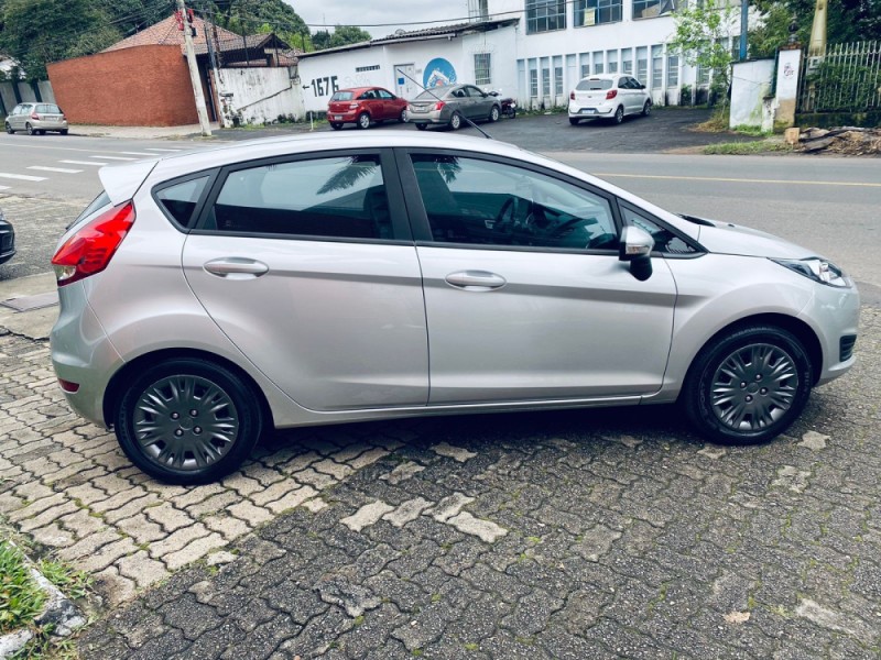 FIESTA 1.6 SE HATCH 16V FLEX 4P MANUAL - 2017 - NOVO HAMBURGO