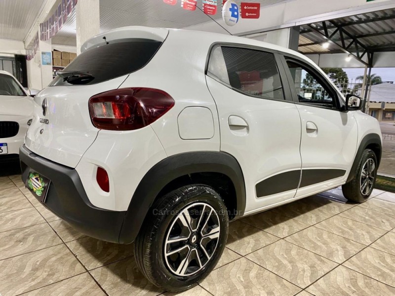 KWID 1.0 12V SCE FLEX INTENSE MANUAL - 2024 - LAGOA VERMELHA