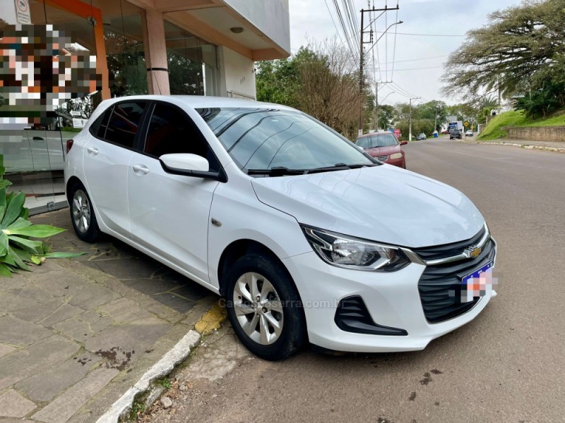 ONIX 1.0 LT 12V FLEX 4P MANUAL - 2022 - CARLOS BARBOSA