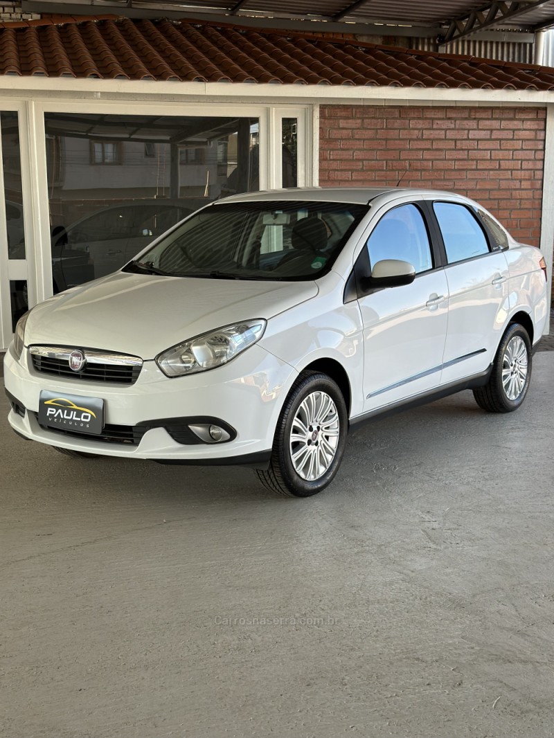 SIENA 1.6 MPI ESSENCE 16V FLEX 4P MANUAL - 2013 - VACARIA